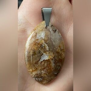 Agate Pendant Necklace